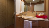 Motor Yacht ZIACANAIA - Queen Cabin Bath
